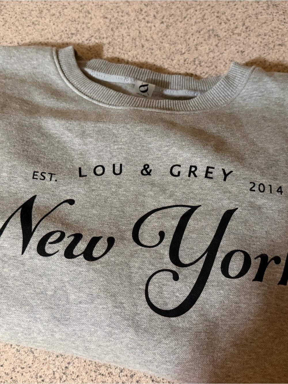 NWOT - Lou & Grey New York Cropped Sweatshirt - Size M